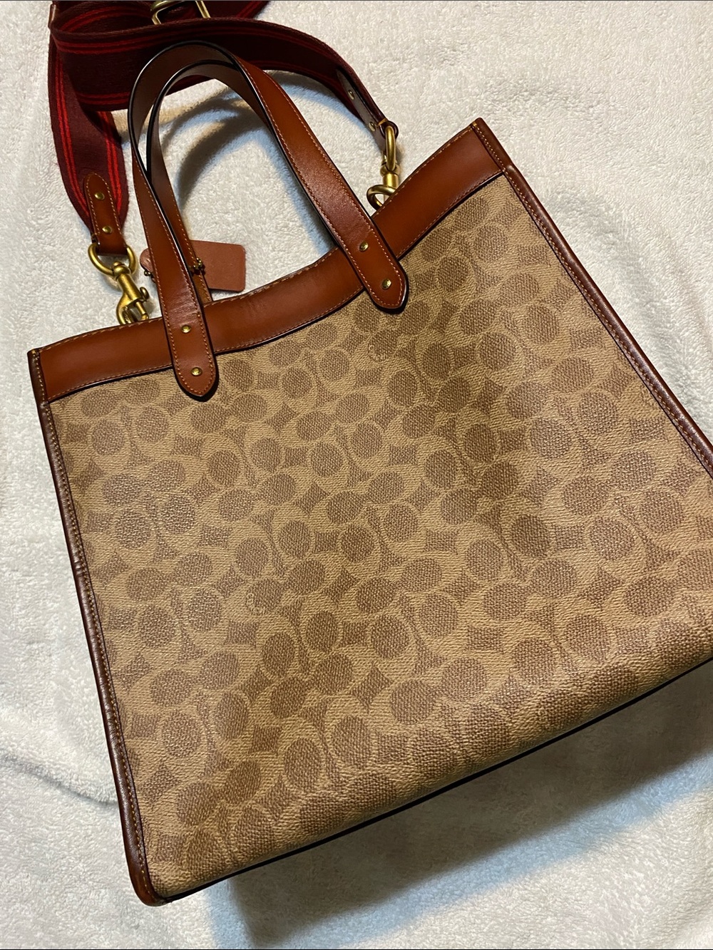Coach Signature Field Tote - Picture 13 of 13